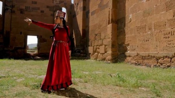 Tatev Batikyan - Uzundara Armenian Dance