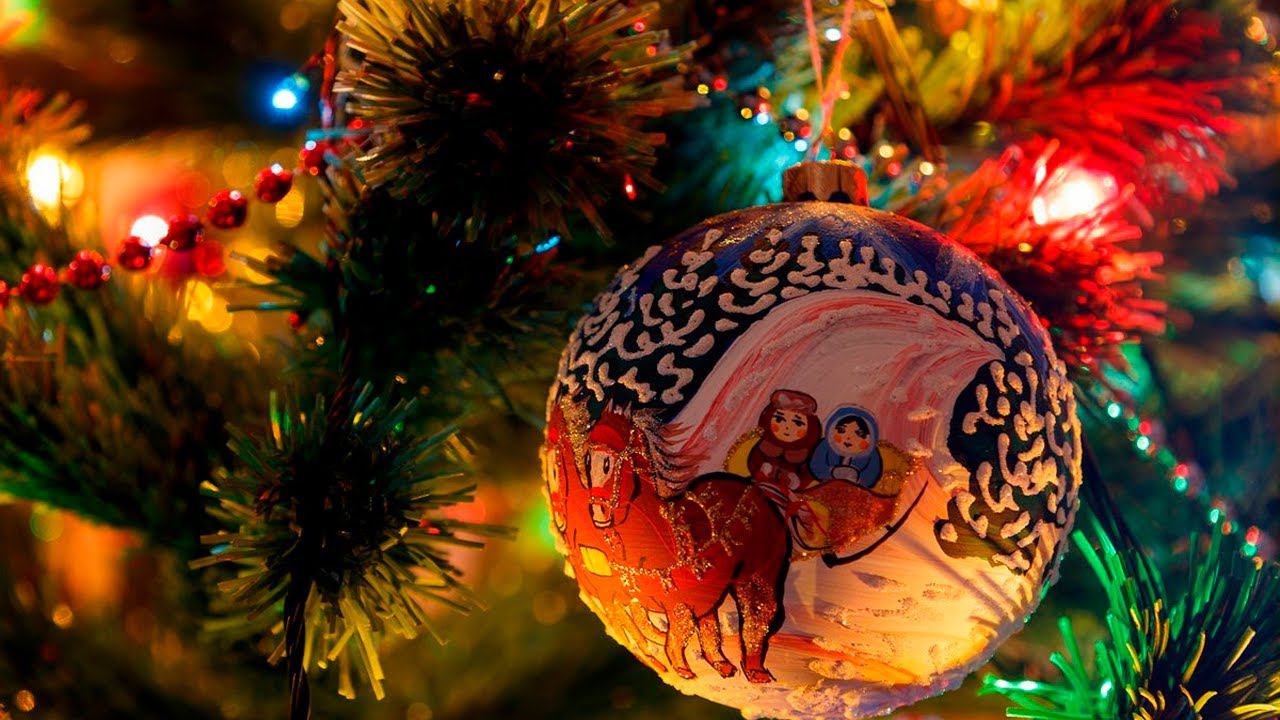 Запах праздника от новогодней ели * смотреть онлайн