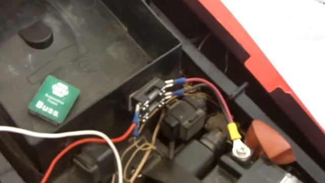 Suzuki V-Strom DL650 Fuse Block Installation смотреть онлайн