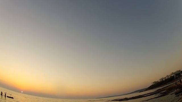 Beach Rivabella смотреть онлайн