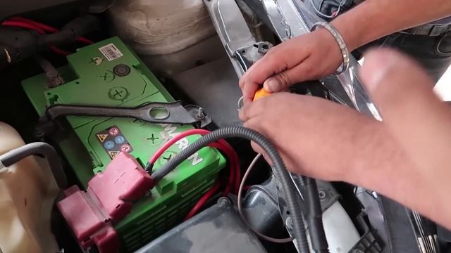 Removed Led & Installed Halogen Headlight Bulb Inside My Car | Led Vs Halogen Bulb For Highway смотреть онлайн