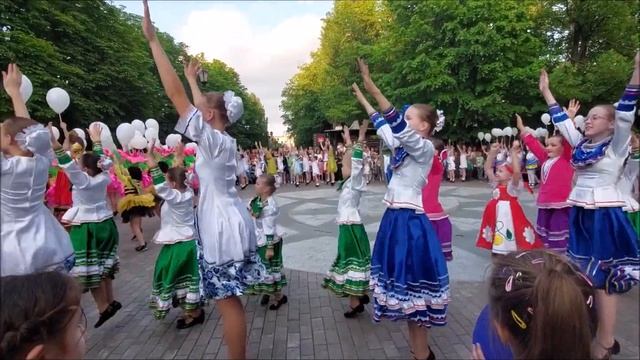 Ростов-на-Дону. Открытие фонтана в парке Сказка. 02.06.2023 смотреть онлайн