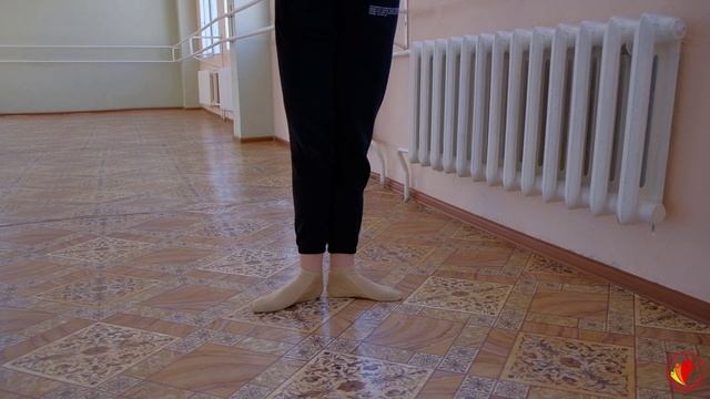 РОНД ДЕ ЖАМБ ПАР ТЕРР | КЛАССИЧЕСКИЙ ЭКЗЕРСИС | ШКОЛА СОВРЕМЕННОГО ТАНЦА «АКАДЕМИЯ ХОРЕОГРАФИИ» смотреть онлайн