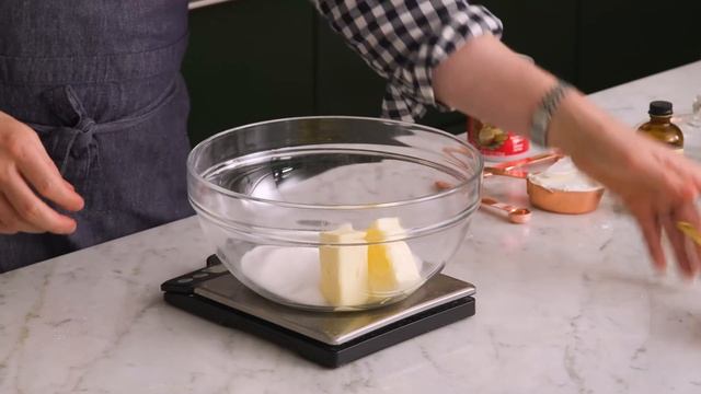 The BEST Pineapple Upside Down Cake смотреть онлайн