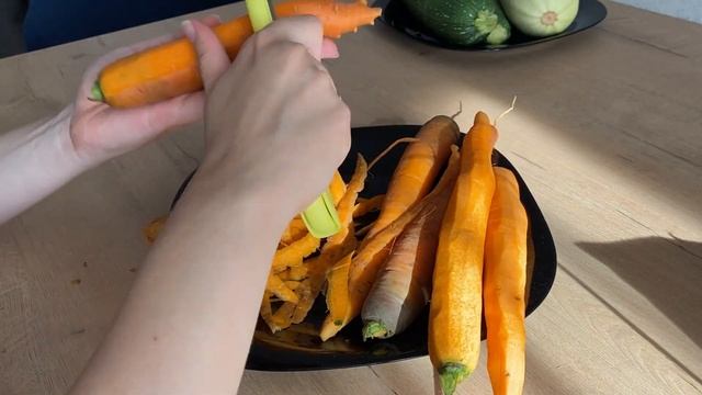 ЗАМОРОЗКА ОВОЩЕЙ ДЛЯ ПРИКОРМА МАЛЫША: заготавливаем кабачки, цветную капусту, морковь и горошек. смотреть онлайн