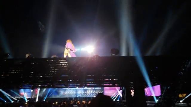3 - Beyonce and Jay Z New Orleans Mercedes Superdome #TheArtistOutInNOLA #AngelinasArtORG смотреть онлайн