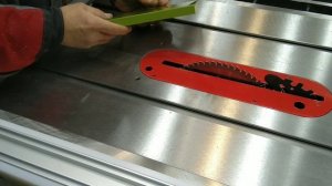 Как подрезать акриловый фасад своими руками