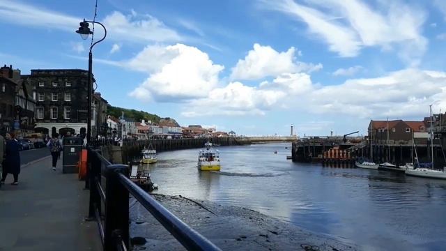 Whitby North Yorkshire UK Fish and Chips at The Magpie Cafe смотреть онлайн