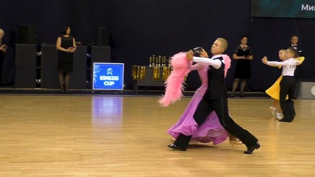 Медленный вальс, танго, квикстеп / Юниоры 1 St (D) финал - Kinezis Cup 2022 (Минск) бальные танцы смотреть онлайн