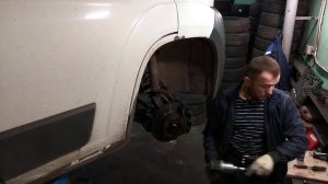 Демонтаж пружины Ситроен Джумпер часть первая
