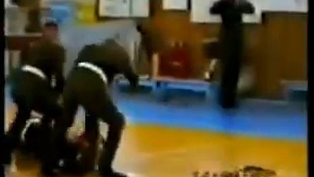 Работает Мастер и Его Ученики смотреть онлайн