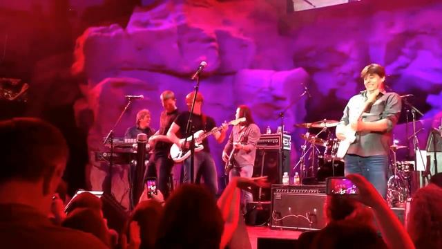 Jack Wagner - "Baby Be Mine" Live at Wolf Den 2014 смотреть онлайн