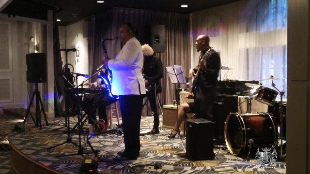 I Want You : Beverly Hills Gig смотреть онлайн