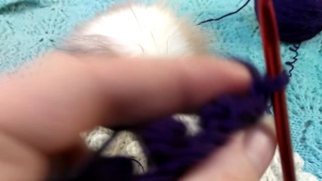 Простая и элегантная шапочка крючком