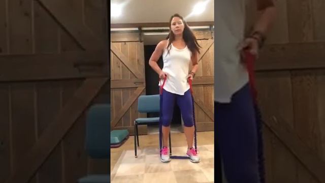 30 minute Senior full body workout w/ Trainer Tracy (6/10) смотреть онлайн