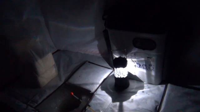 рыбалка с ночевкой ,на леща,в палатке,лёд трещит!.mp4