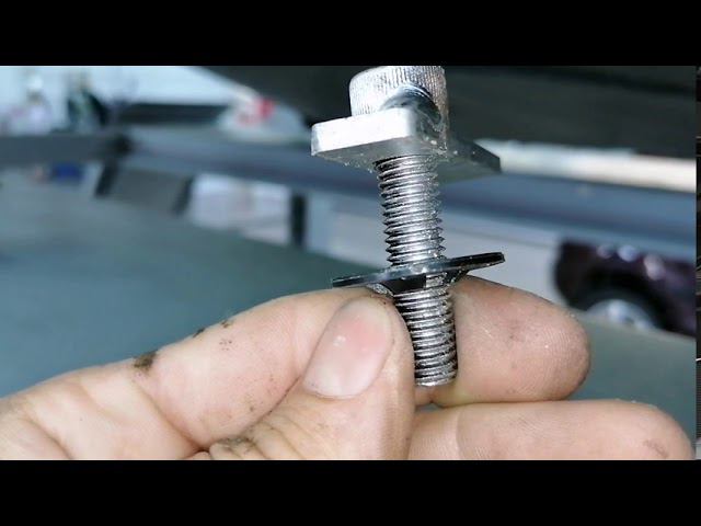 Aвтомеханик Денчик