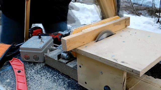 Простой станок из мотора стиральной машины для распиловки реек смотреть онлайн