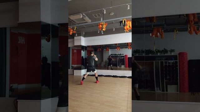 Body Combat 74 Track8 - Happy Alone смотреть онлайн