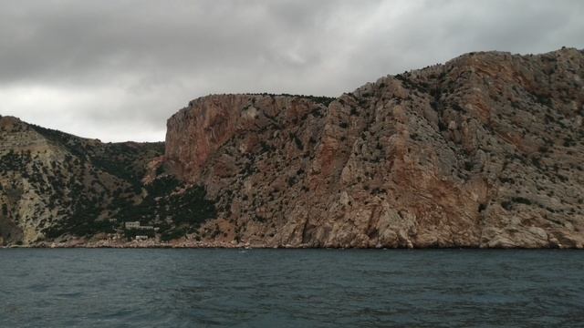 Прогулка на ялике в Балаклаву от Яшмового пляжа смотреть онлайн