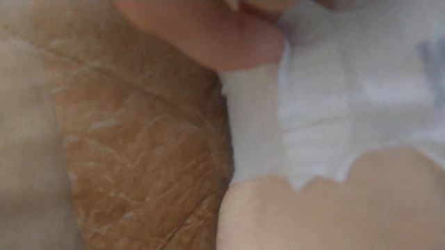wearing Huggies overnites diapers size 6 in bed diaper lover review смотреть онлайн