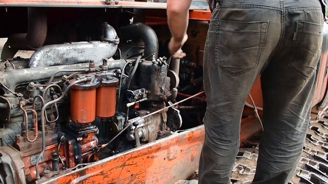 ЗАПУСК ДТ75 ПУСКАЧ