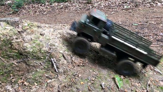 WPL B24 - OVER SOME TREE STUMPS - 1/16 SCALE RC CRAWLER смотреть онлайн