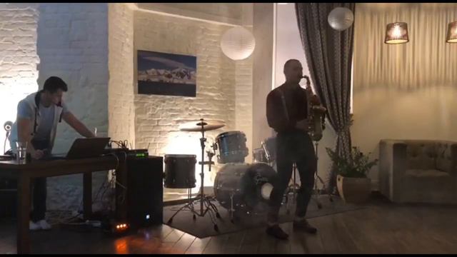 Саксофон от Сергея Зака на "Французской среде" смотреть онлайн