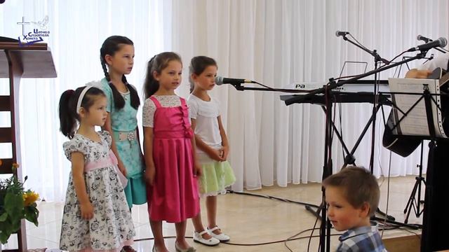 Сім'я Чупак - Он был, Он есть, Он Бог один смотреть онлайн