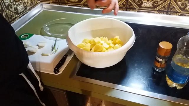 Жареная/Печеная Картошечка _ЗА ОДНУ МИНУТУ_ и почти БЕЗ МАСЛА смотреть онлайн