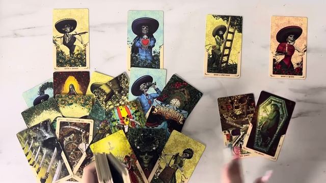 Расклад на четырёх королев :мужчина на пороге ￼ смотреть онлайн