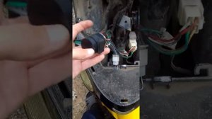 Замена реле поворотов на скутере.