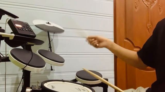 Roland TD-02K смотреть онлайн