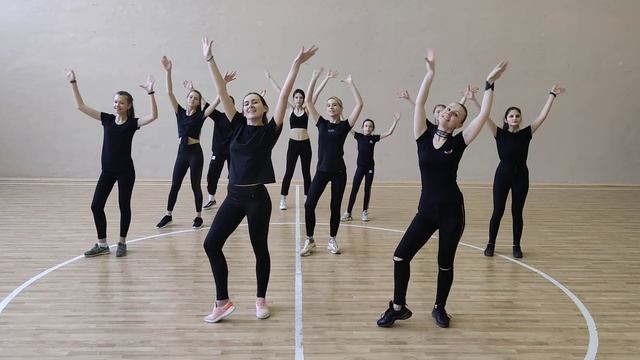 ТАНЕЦ РУКОДЕЛЬНИЦ смотреть онлайн