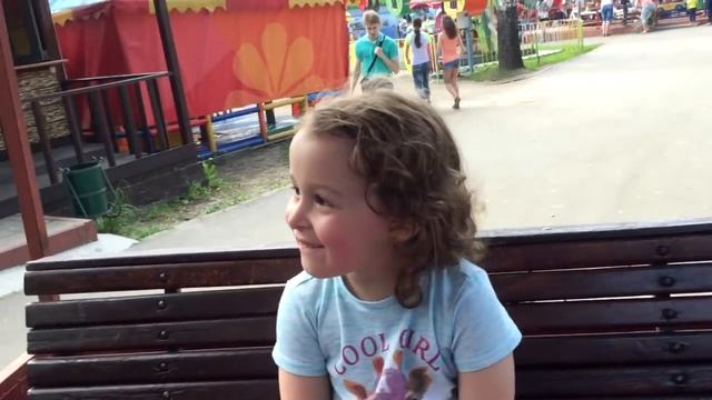 Паровозик Дедушки Пеппы.Волшебный паровозик.Играем в парке!Peppa Pig Grandpa's Little Train смотреть онлайн