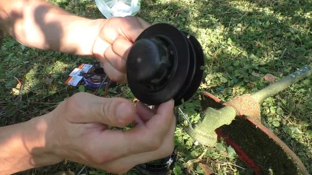 Замена лески на бензокосе. смотреть онлайн