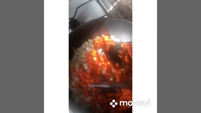 Суп гороховый с копченостями смотреть онлайн