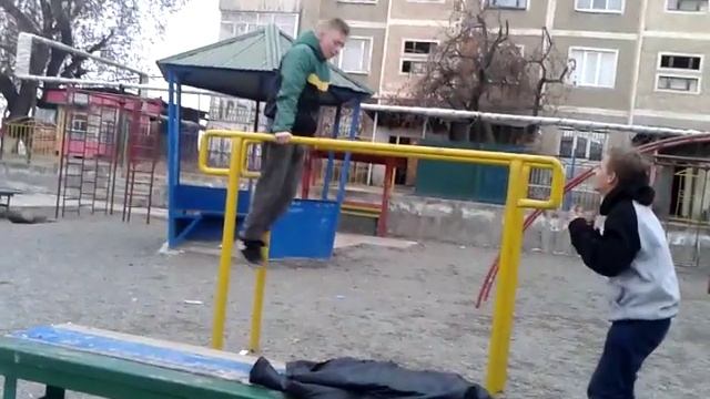 На БрУсЬях ВеРх смотреть онлайн