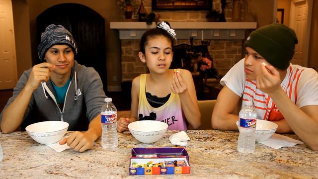 Jazzy's Bean Boozled Challenge! смотреть онлайн