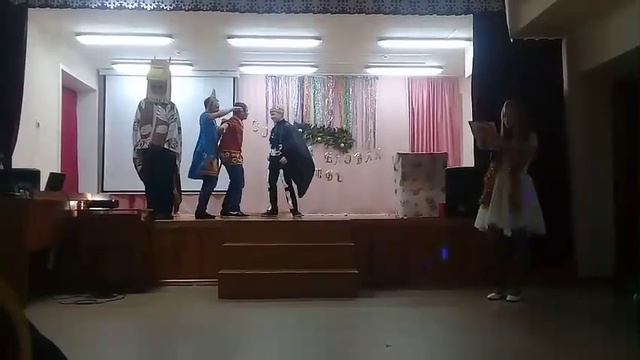СЦЕНКА НА НОВЫЙ ГОД? 7 КЛАСС смотреть онлайн
