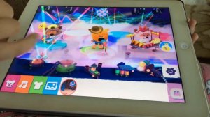 Ми-ми-мишки!!! Игра на планшете. Одеваю мимимишек. Мимимишки поют!