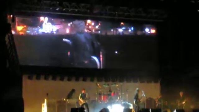 FOO FIGHTERS - la dee da (ft. Alison Mosshart)/monkey wrench @ NOS ALIVE 2017 смотреть онлайн