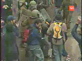 Бросок камня в голову смотреть онлайн