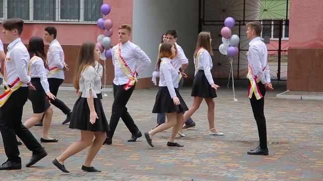 Последний звонок, 11В, НВК 84, 2020 смотреть онлайн