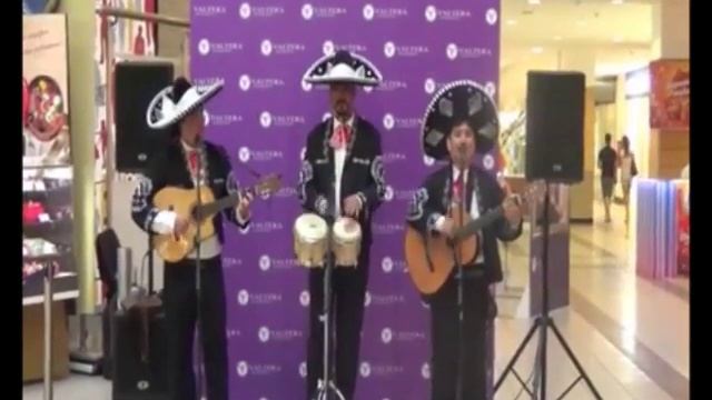 Los Compadres 1 В торговом центре Москвы смотреть онлайн