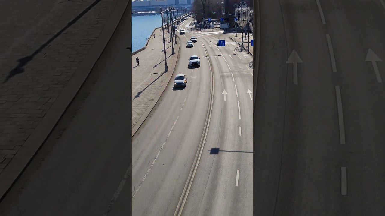 Долгожданная весна в Москве смотреть онлайн