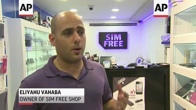 An Israeli start-up is testing a new way to avoid steep roaming charges on mobile phones: a "Cell B смотреть онлайн