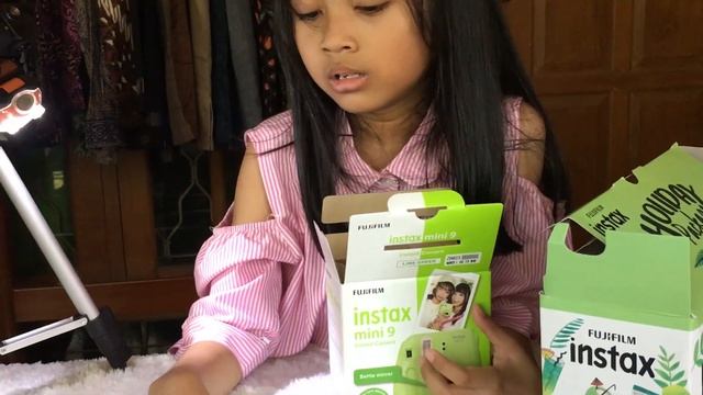 Unboxing Fujifilm Instax Mini 9 (2019) смотреть онлайн