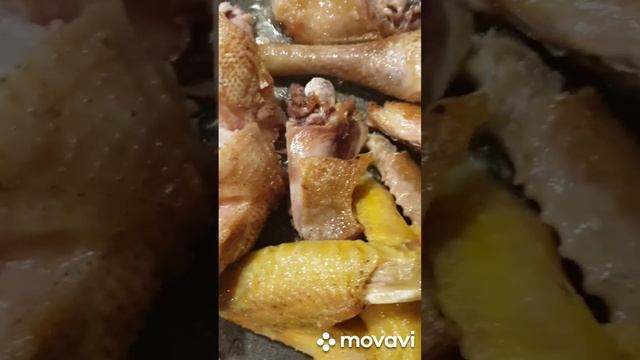 Зелёный борщ с щавелем и яйцом смотреть онлайн