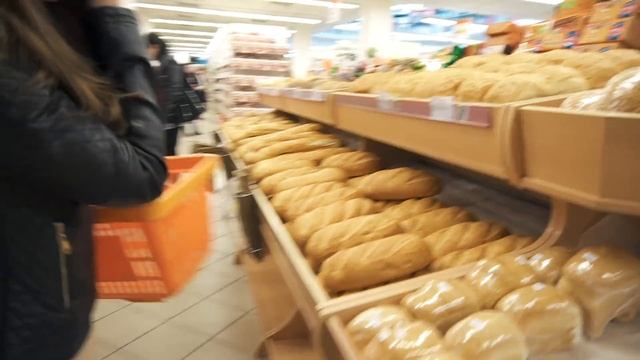 СИМФЕРОПОЛЬ. Первое знакомство с городом. Сумбурный ВЛОГ из столицы Крыма смотреть онлайн